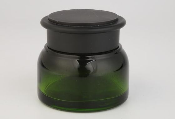 円形30g 50g Skincareのプラスチック帽子のクリームのびんが付いている包装のクリームの瓶
