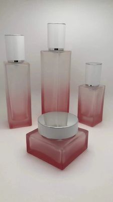 OEMを包む贅沢なガラス化粧品のびんおよび瓶を衰退する50g 40mlのピンク