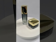 正方形ガラスローションボトル 透明 プラスチックキャップ付き オプション容量