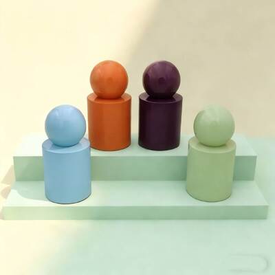 カスタム30ml & 50ml ラグジュアリーガラス香水瓶 ミストまたはセラムポンプガラスボトル 丸型ボールキャップ セラム製品用