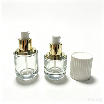 空き透明ガラスポンプボトル 30mlと50ml 化粧水溶液容器 肋骨付き ホワイトキャップ ゴールドプレスポンプ 皮膚ケアパッケージ